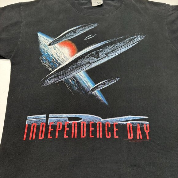 Vintage 1996 Independence Day Movie T-Shirt Stanley DeSantis Made in USA Large - Picture 2 of 11